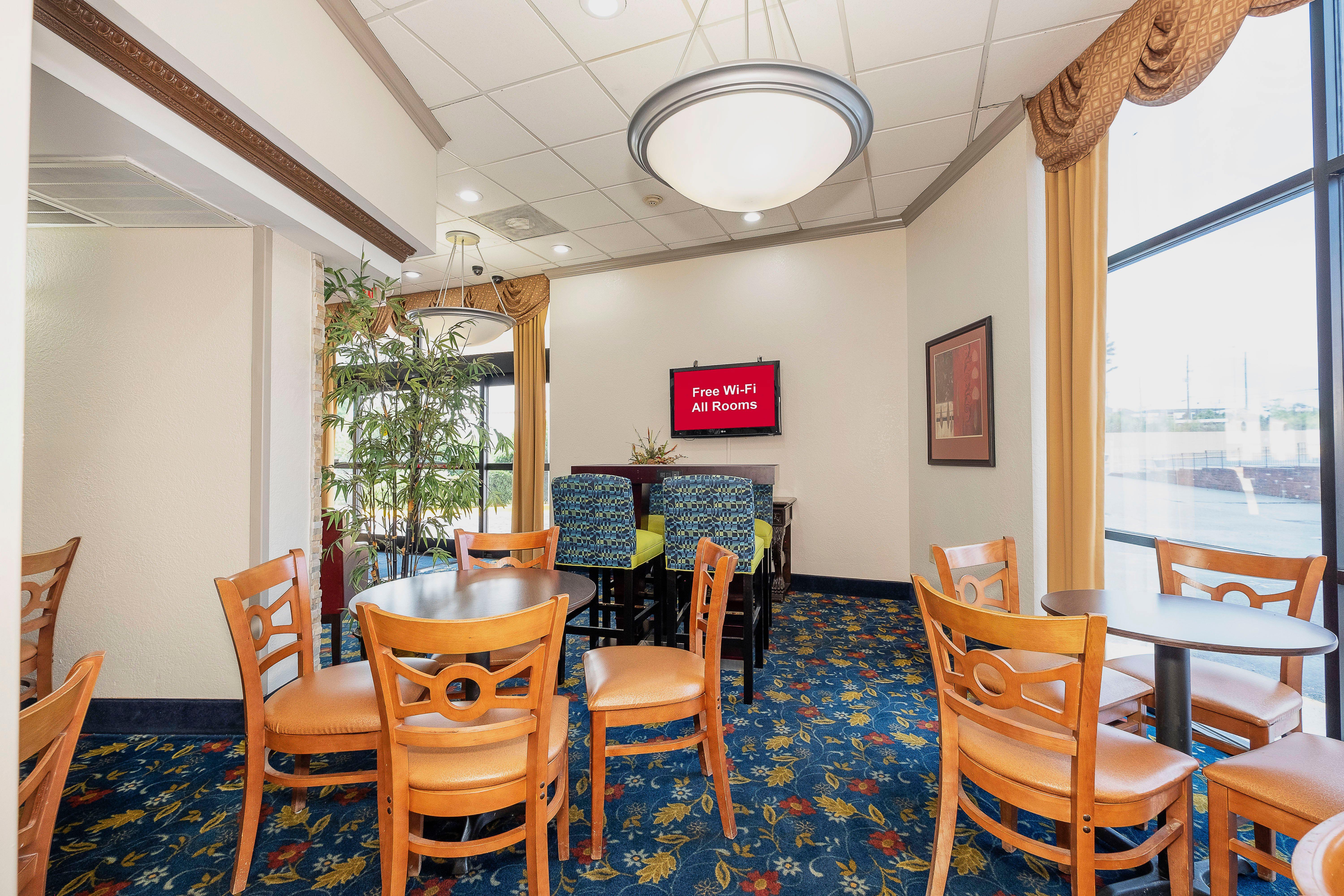 Red Roof Inn & Suites Macon Exteriér fotografie