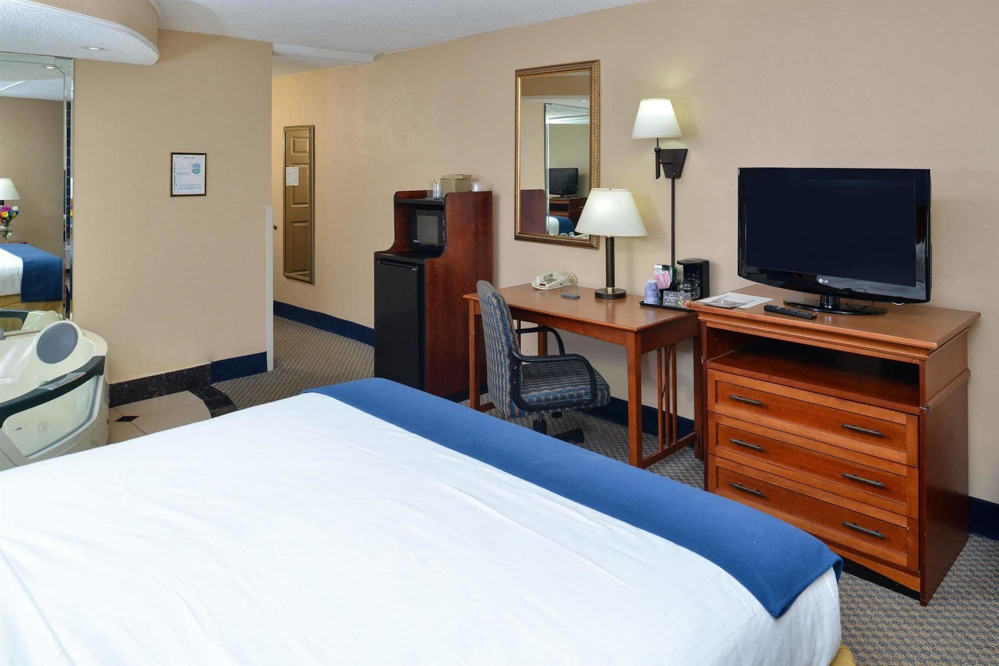 Red Roof Inn & Suites Macon Exteriér fotografie